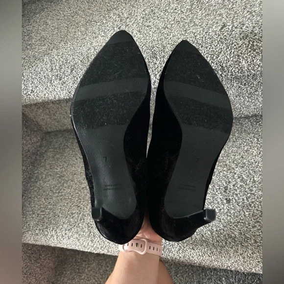 Velvety booties - Picture 2 of 5